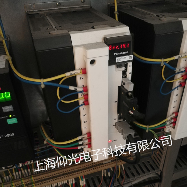 松下伺服驅(qū)動器維修MFDKTB3A2CA1報警顯示Err 15.0修理