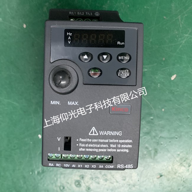 步科變頻器CV20-2S-0004G 上電無顯示故障維修