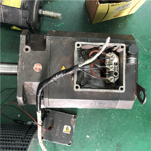 搬運物流公司川崎工業(yè)機器人伺服電機各故障檢修