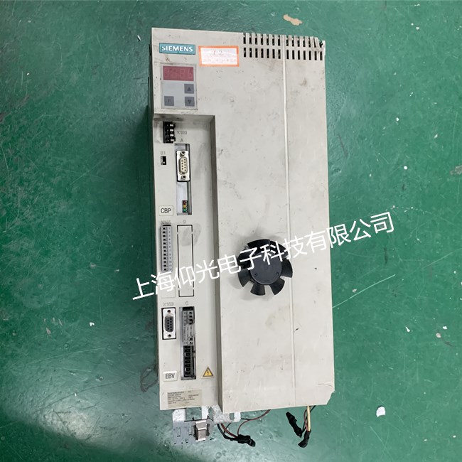 西門子變頻器維修6SE7023-4TP60-Z上電顯示E無顯示維修