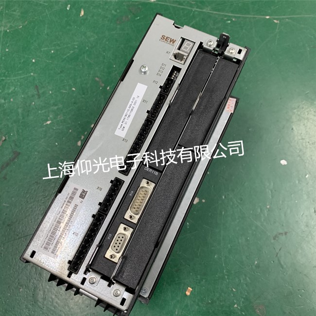 工業(yè)機械SEW變頻器維修D(zhuǎn)-76646 MDX60A0110-5A3-4-00缺相故障維修