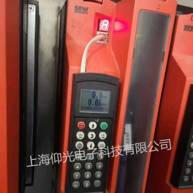SEW變頻器過流維修MDX61B0040-5A3-4-0T顯示01修理