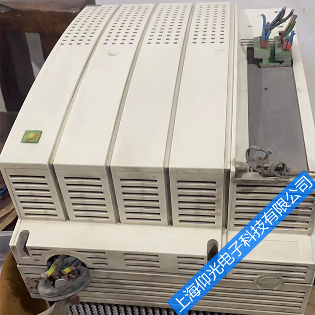 LENZE倫茨變頻器e82ev223k4b201報(bào)警Lp1維修
