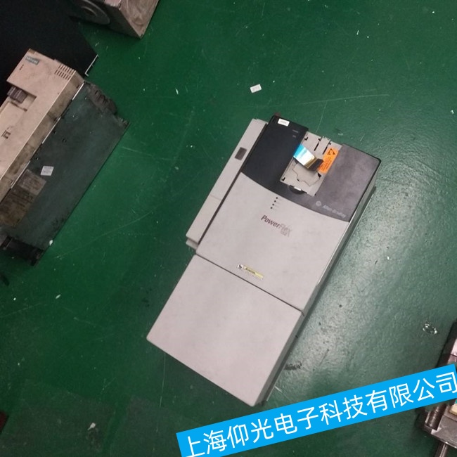 沈陽三菱RH-SDH機器人變頻器操作面板無顯示故障維修至誠合作