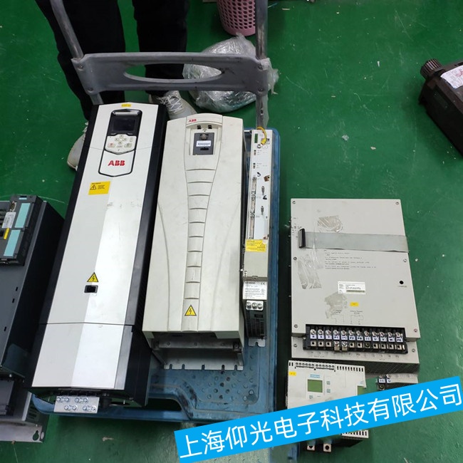 廣州ABB機器人IRB120系列變頻器上電無顯示故障維修方法解析