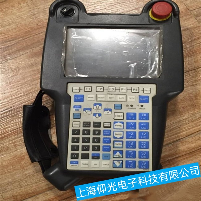 中山發(fā)那科機(jī)器人M-710iC-12L示教器出現(xiàn)無法啟動故障維修廠家